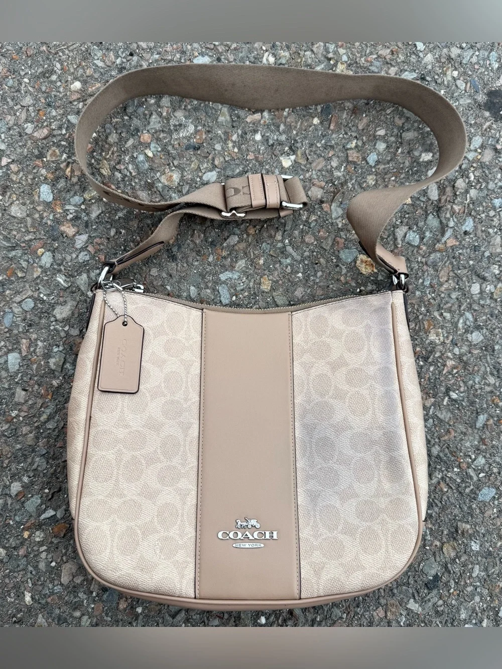 Coach Ellie Crossbody File Bag Shoulder Cream C Logo Strap Pockets Authentic